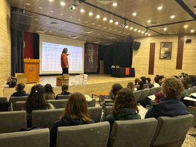Kabataş Lisesi Taktiklerle Paragraf ve Anlayarak Hızlı Okluma Eğitimi - 3